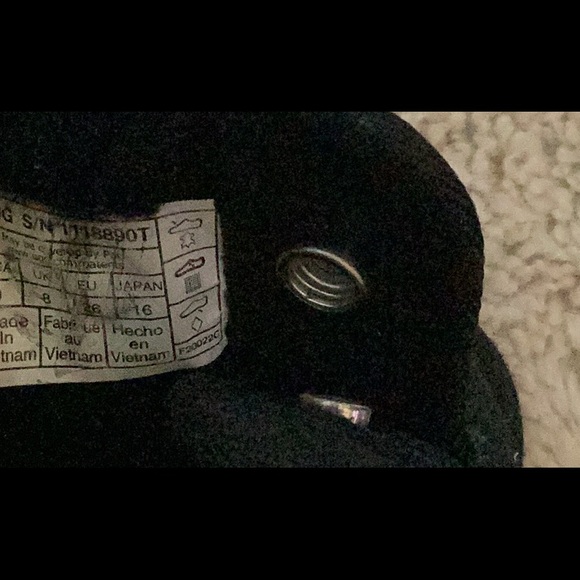 UGG Jona Toddler Black Suede Booties - Picture 6 of 6